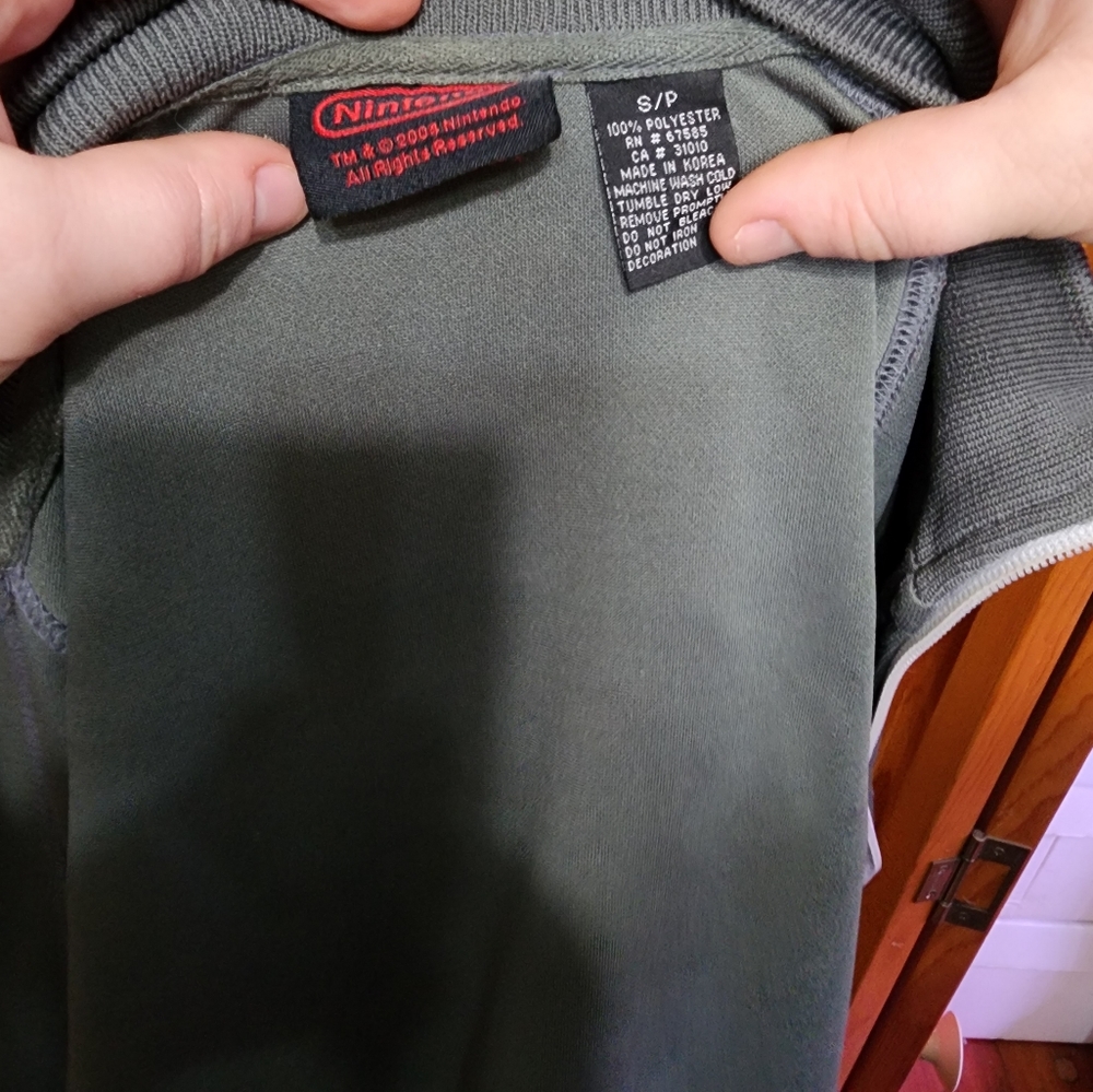 Nintendo Nes Retro Controlled Jacket - image 4